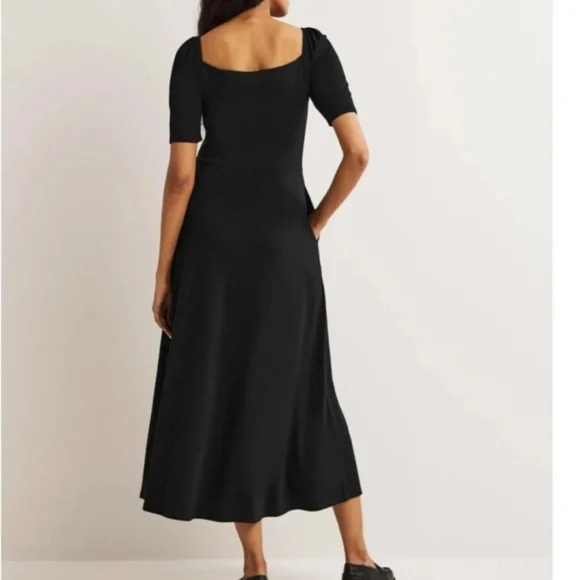 Elegant Black Women's Dress - Picture 3 of 6